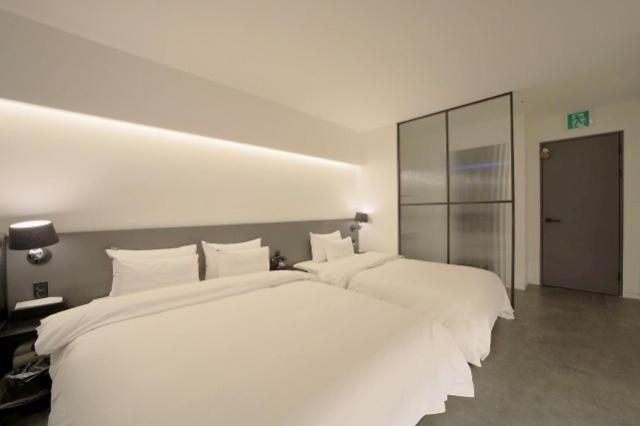Gimpo Gray Hotel Room photo