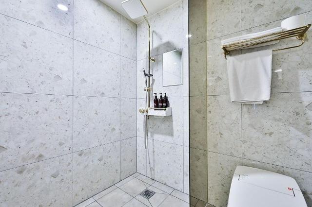 Gimpo Gray Hotel Room photo